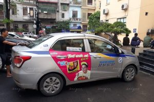 quảng cáo taxi