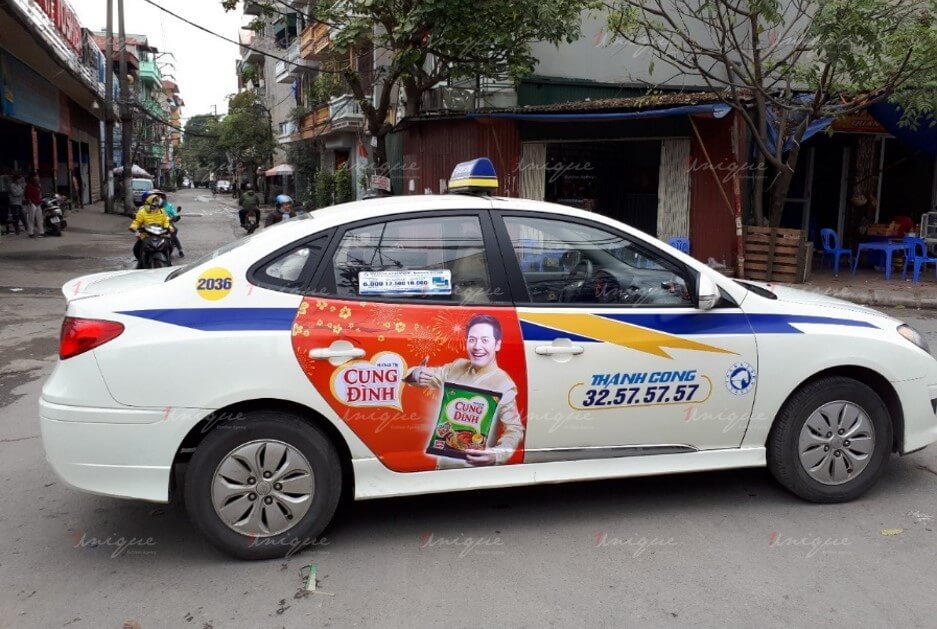 quảng cáo taxi