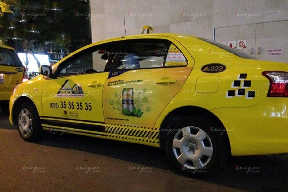 quảng cáo taxi