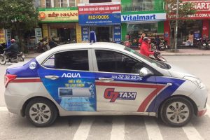 quảng cáo trên xe taxi g7